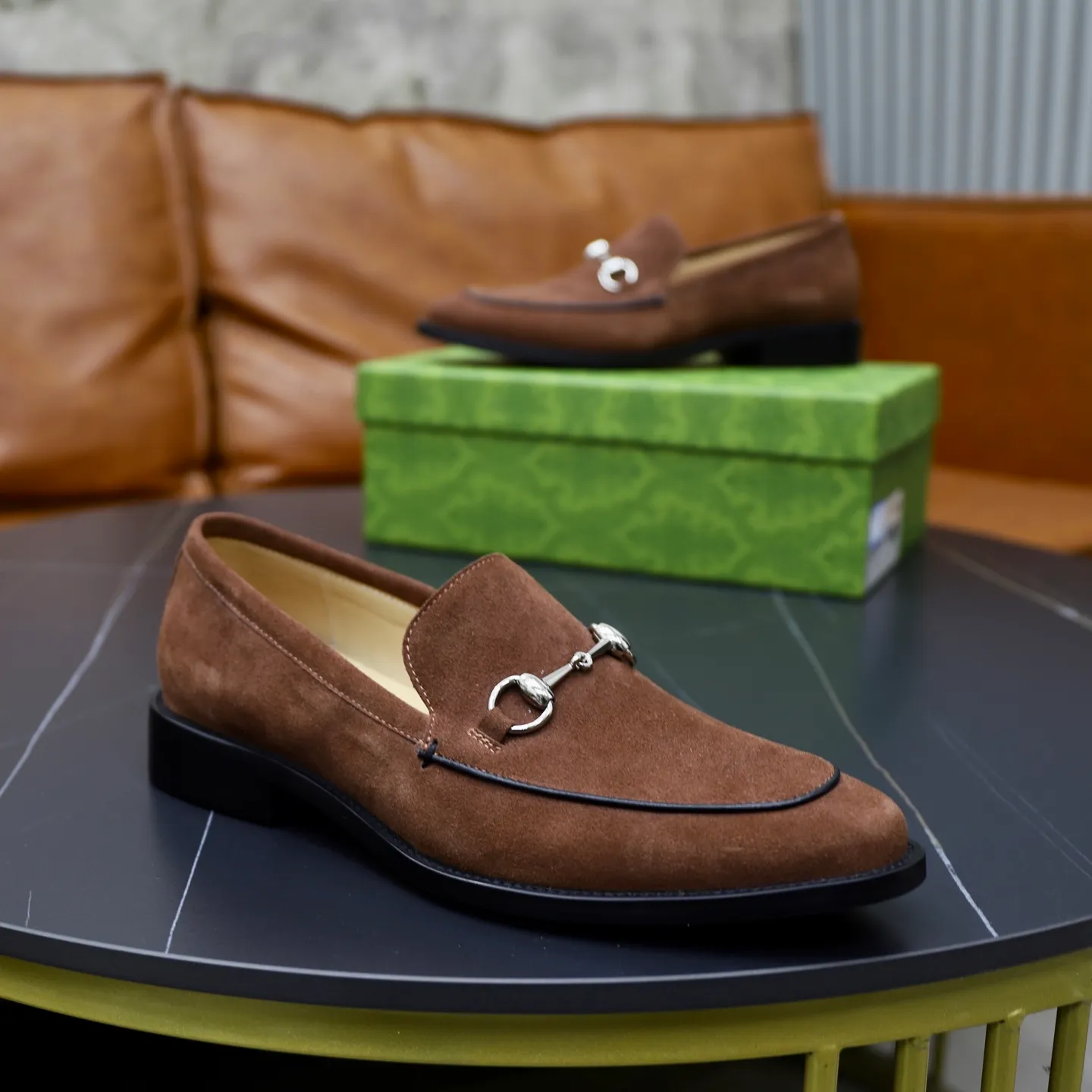 Men's shoes: 260🙅‍♂️🙅‍♂️🙅‍♂️Niuli Brand: GUCCI Size: 38-44 (45 can be customized) Level: Counter classic Material: Original soft cowhide upper Comfortable cowhide lining Original lightweight outsole Style category: Business casual footwear Driving leather shoes Color: Actual picture color